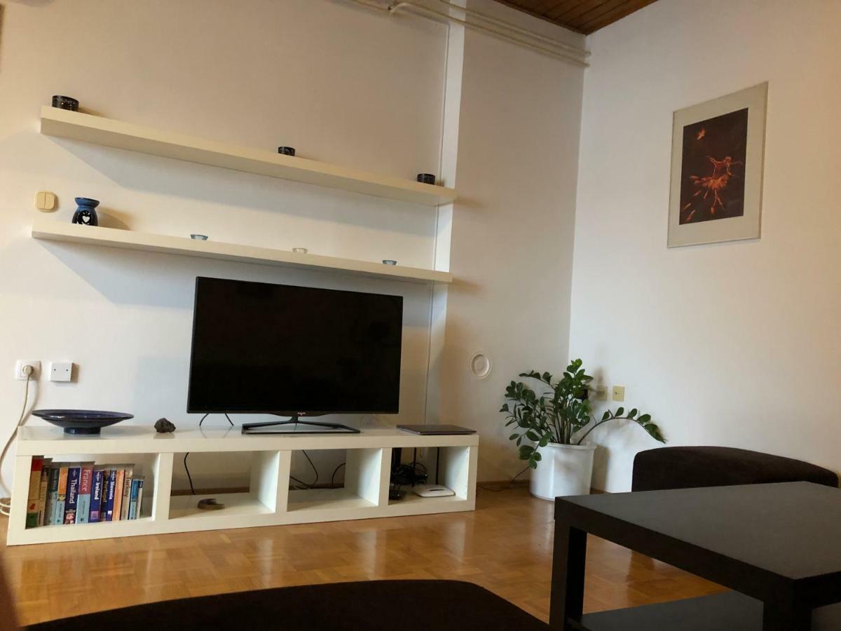 Apartment Fair / Free Parking *